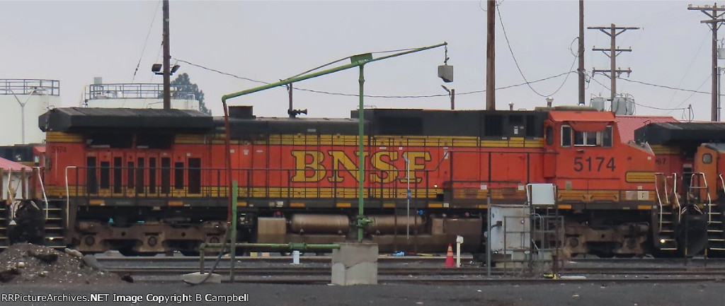 BNSF 5174